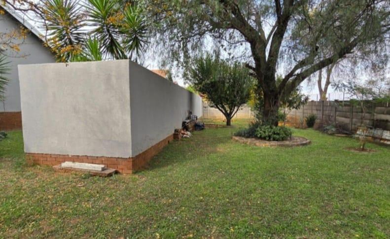 4 Bedroom Property for Sale in Vaal Park Ext 1 Free State